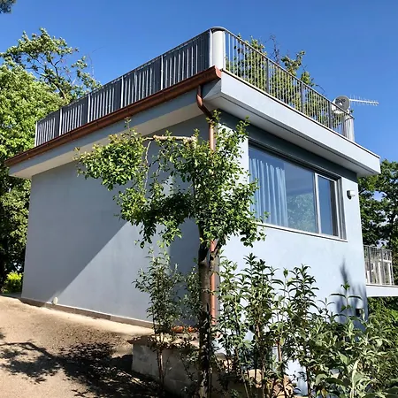 Colonna House